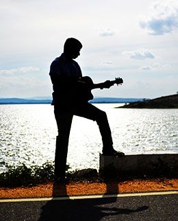 Fade Into You, by Mazzy Star - guitarplayerbox - Músicas fáceis de violão para iniciantes. As melhores músicas para aprender no violão