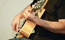 Be Without You, by Mary J. Blige - guitarplayerbox - Gitara yeni başlayanlar için kolay şarkılar. Gitarda öğrenmek için en iyi şarkılar